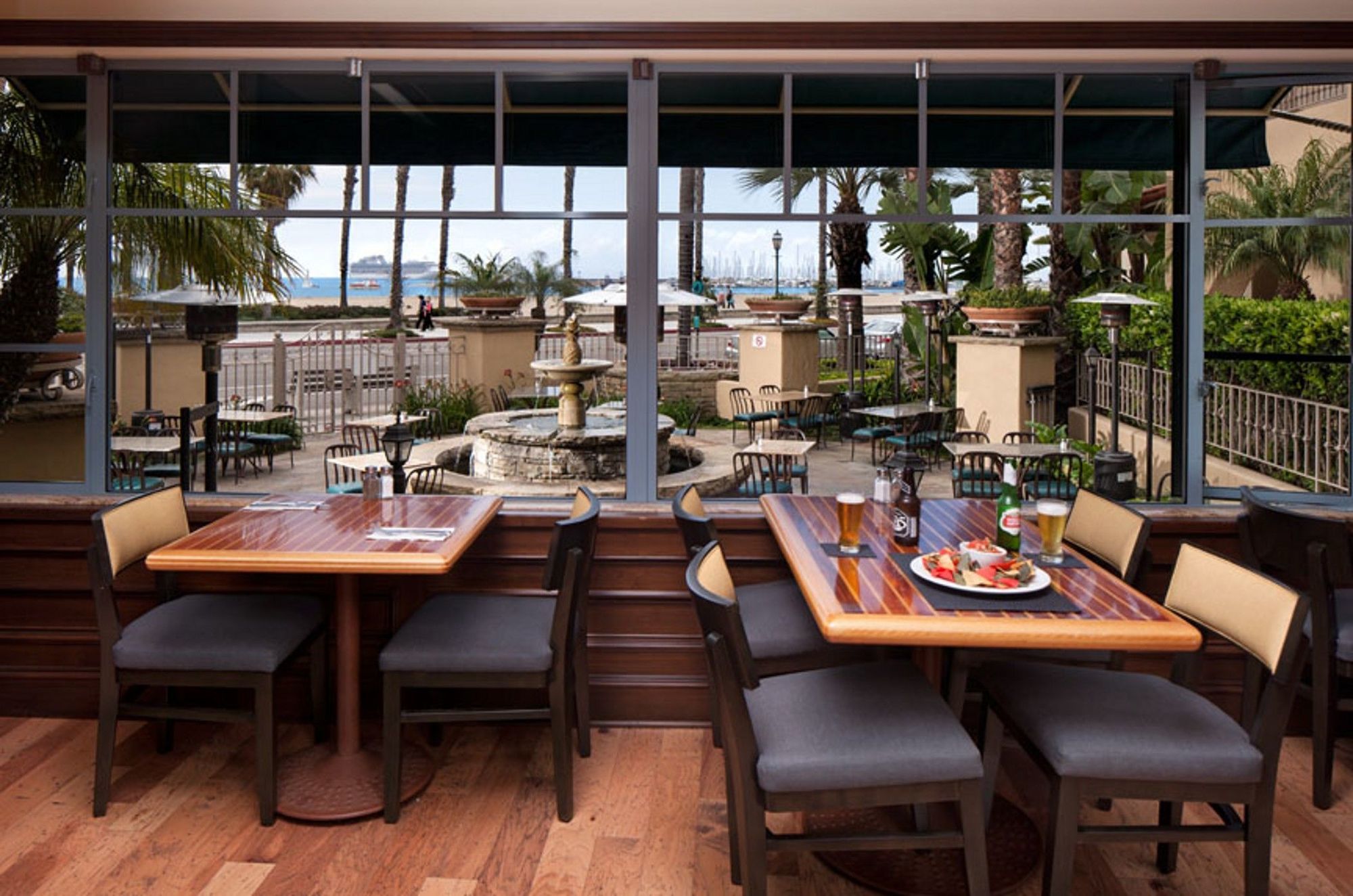 Harbor View Inn Санта Барбара Екстериор снимка